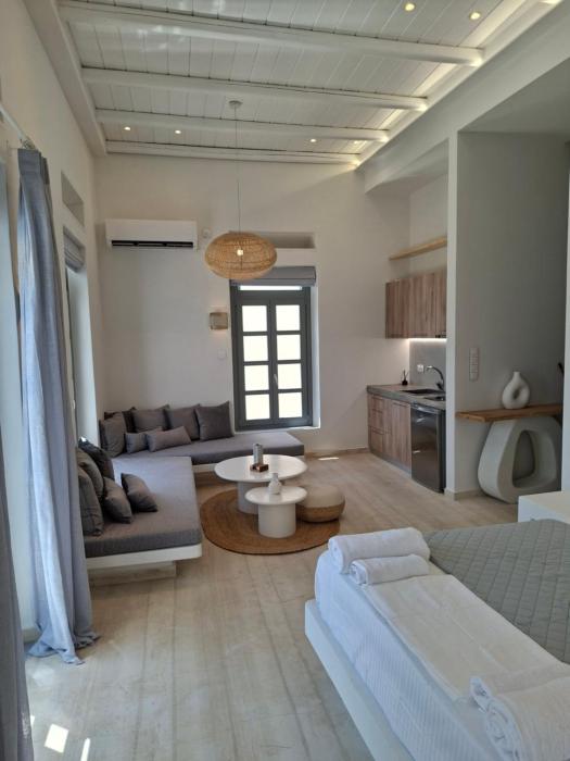 Marianna Suite