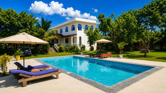 Diamond Coast Villa and Apartments