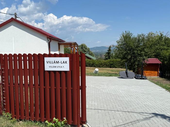 Villám-lak