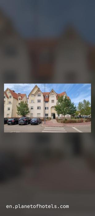 Casa De La Mama chauffée cosy et climatisée Ifrane au printemps dans un nid douillet