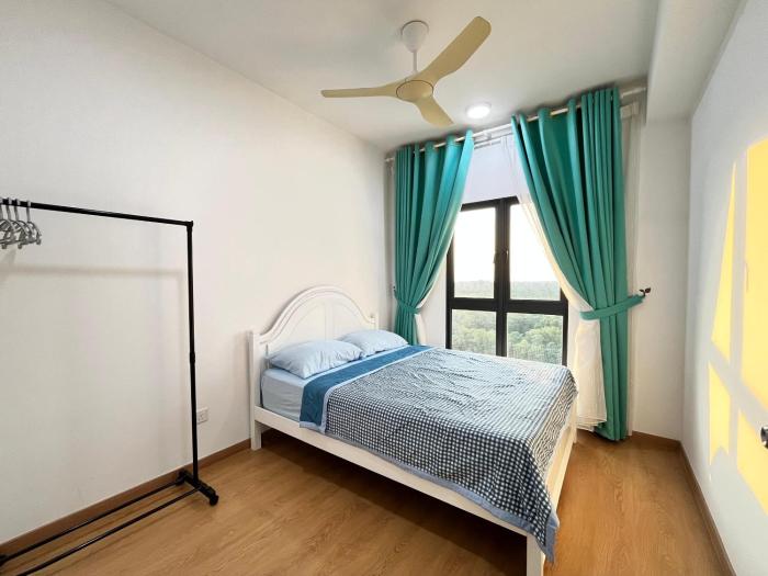 Cove Vista Homestay - Free Wifi, Netflix, Nearby SplashMania and KLIA