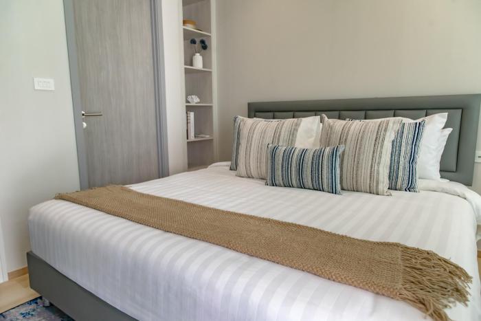 Title Serenity 1-Bedroom Suite with Balcony by TVC D216
