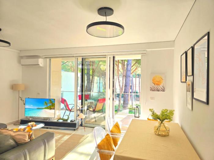 The Coastal Apartment