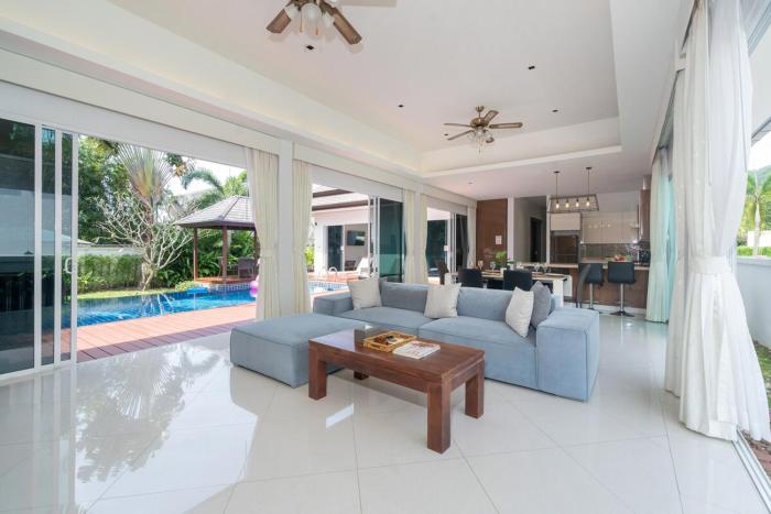 Kamala Beach Palm Pool Villa