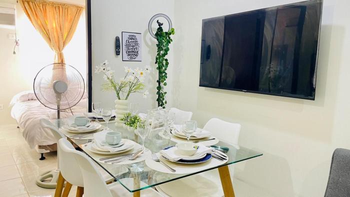 COZY NOMAD CONDO 19Floor CEBU High-Rise Views