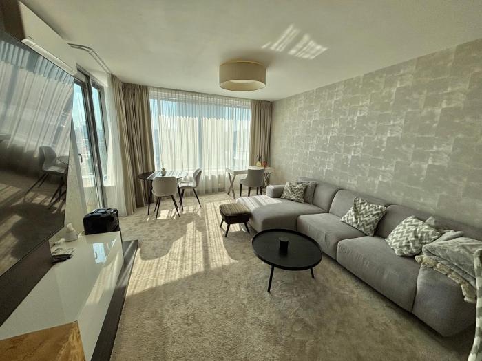 Fancy City View Apartment