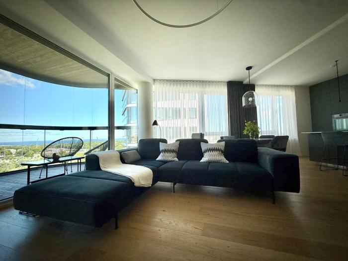 Luxury Sea View Apartment with Panoramic Terrace
