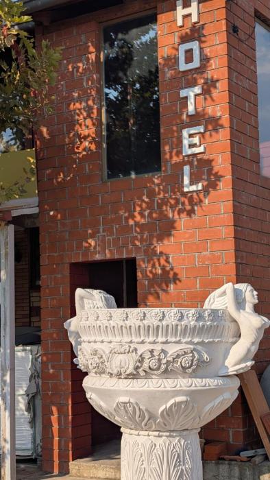 DEMAL hotel Lezhe