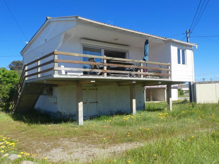 UN CHALET EN BOIS A LA PLAGE