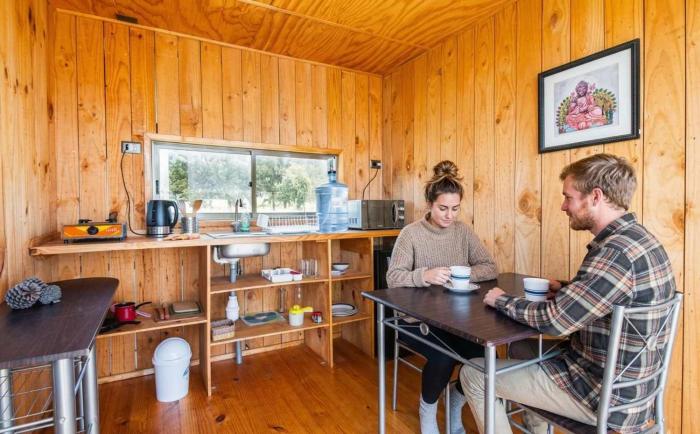 Nomad Tiny ,Cabaña 2 personas, Wifi, Estacionamiento, Muy cerca playa, Matanzas