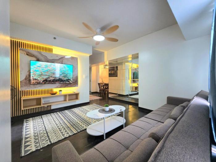 324T1 Avida Towers Cebu IT Park 3BR Unit 2CR 55 Smart TV