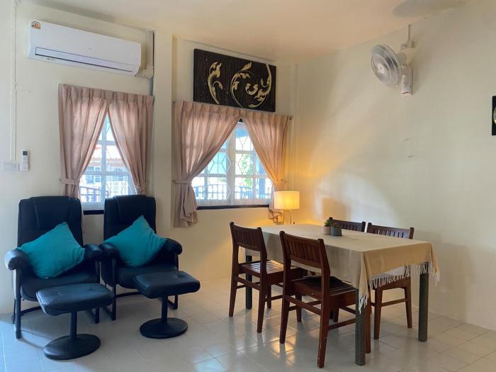 The friendly home at Naka