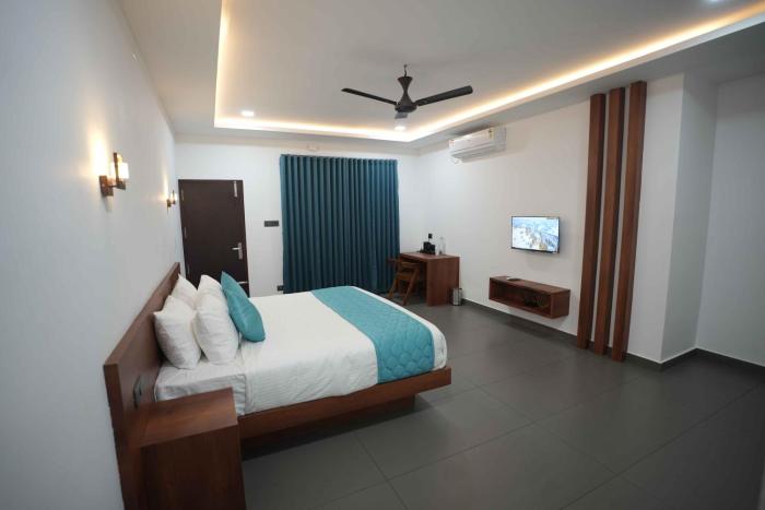 Hills And Valley Resort