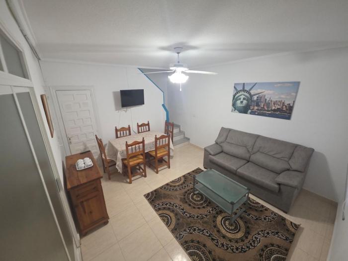 Bungalow in Santa Pola with 4 rooms