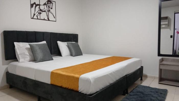 Hotel Medellin Colors La 80