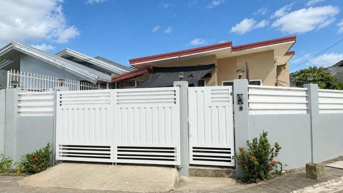I and M HomeStay 2-Bedroom with Parking