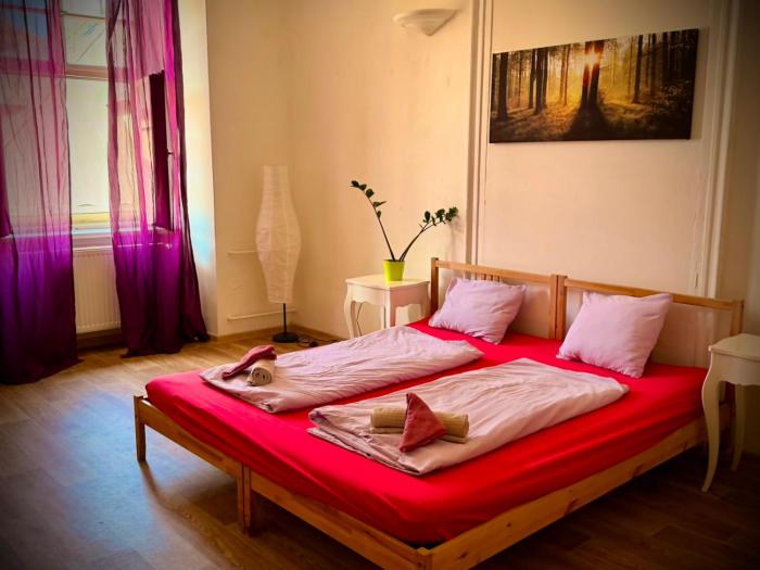 3 min Walk Old Town Center private room C