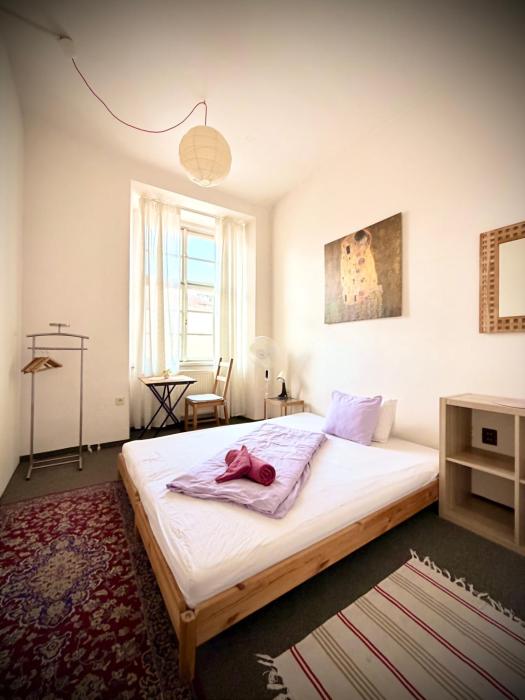 3 min Walk Old Town Center private room B