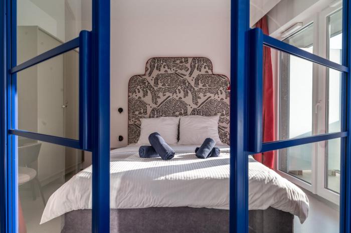 Cinema 1-Bedroom Apartment - River View - Garage Parking - Wroclaw City Centre