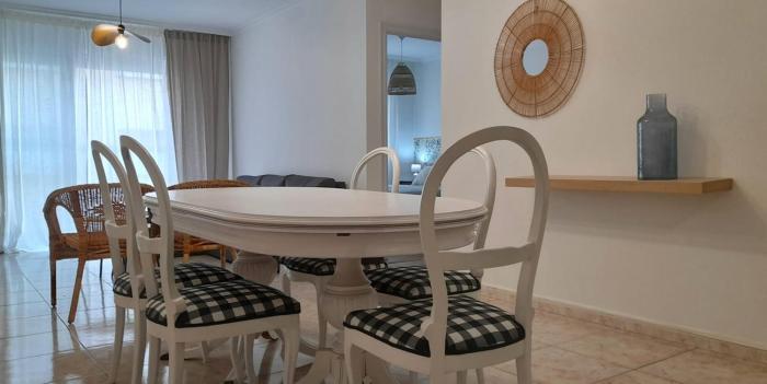 Playa Portelo, apartment next to the beach