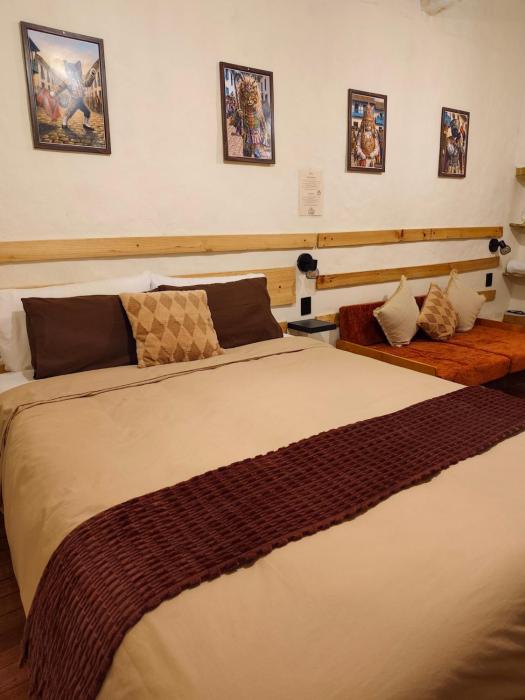 KANTIQ House