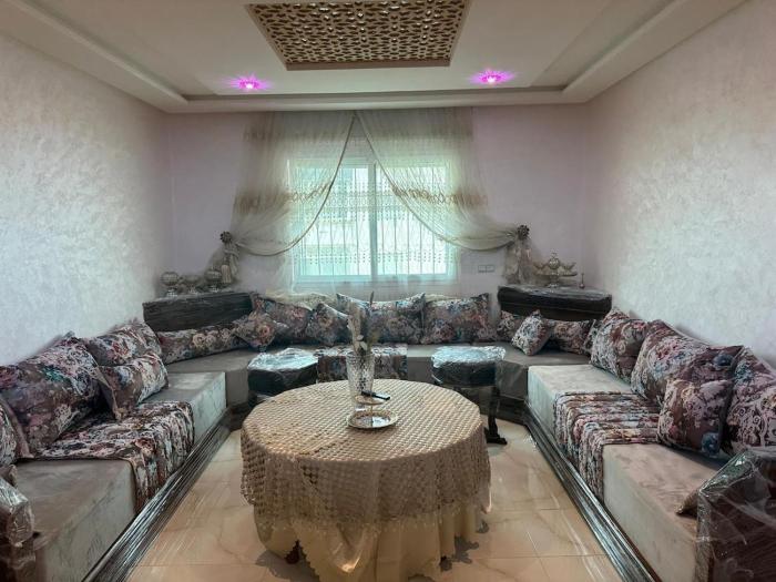 Super Modern and stylish Apart with great location