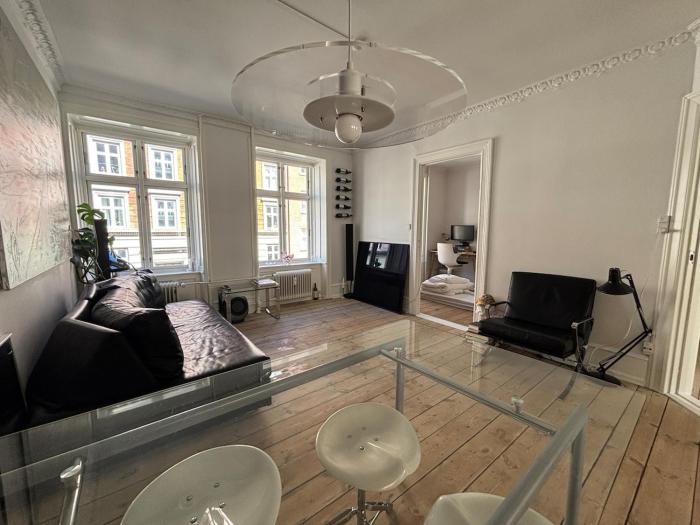 3-Room Luxury Nørrebro Artist Apartment