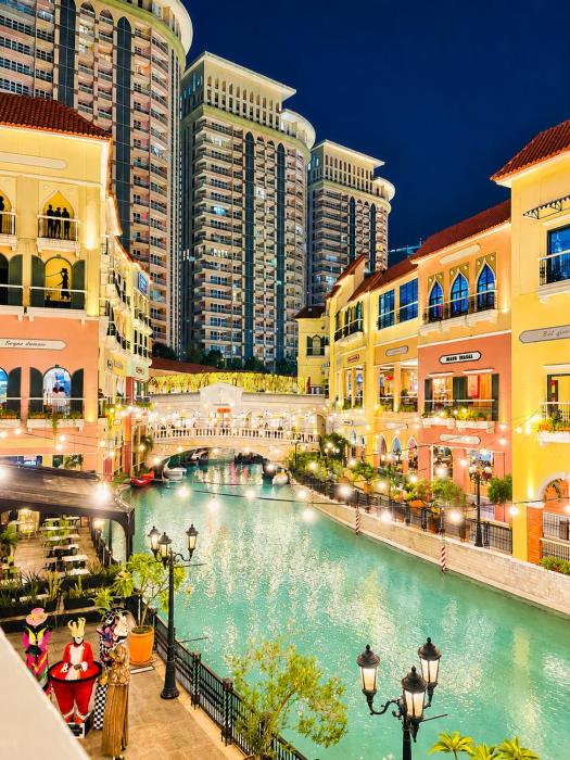 Casa Menuchah at Venice Luxury Residences with access to Venice Mall, near BGC & Airport