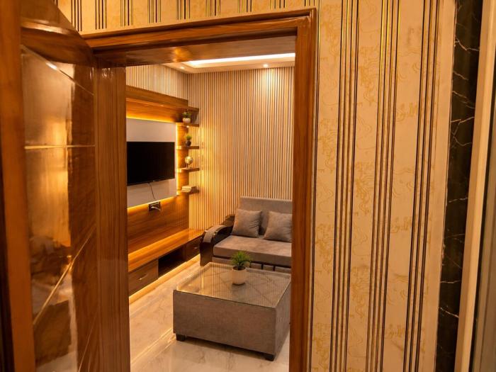 Red Flag Serene Stay Near Pallasio Mall Ekana