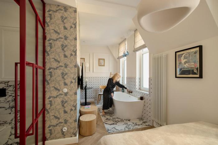 Bema Atelier Bath & Marble Suite near Beach by Downtown Apartments
