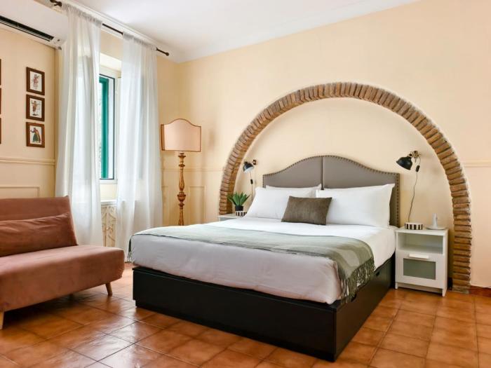 Domus Viola by Quokka 360 - 3 min walk from Piazza Navona