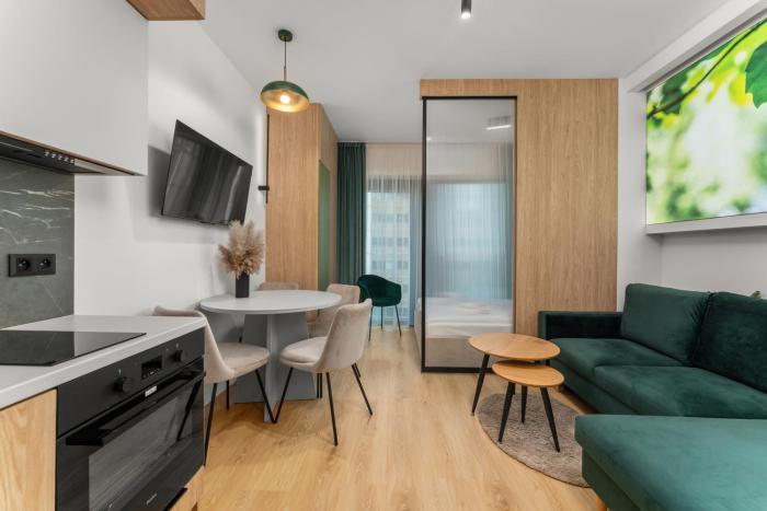 Global Park Superior Studio by BookingHost
