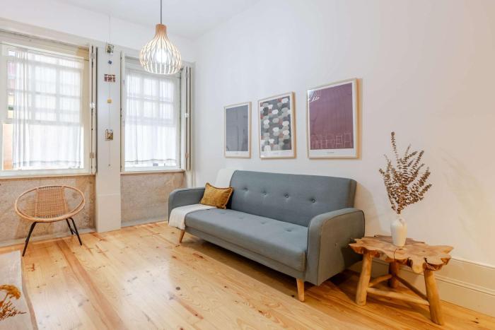 Historic Se Apartment Prime Location by HostWise