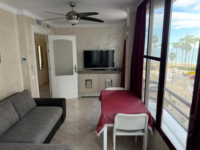 Clubrent - Edf Topacio 4, en la playa, garaje