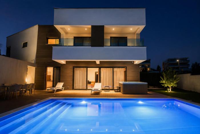 Villa Estate