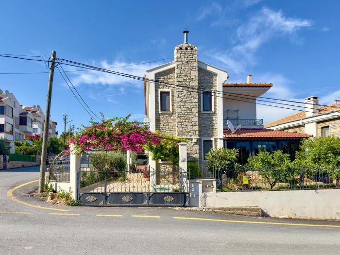 Villa Aksu