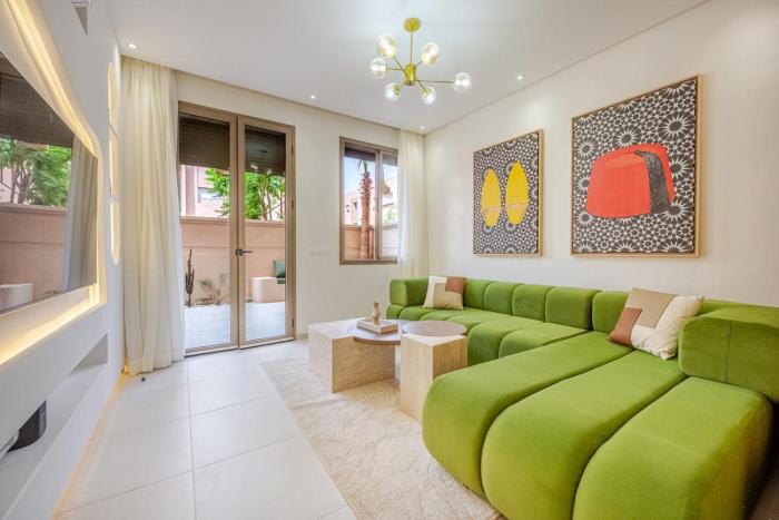 Elegant Apartment with Private Jacuzzi