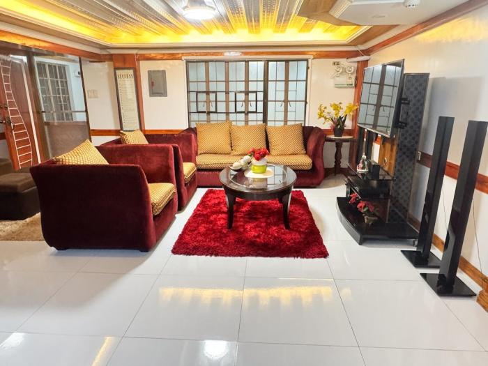 RM101 Large Group Stay for 10