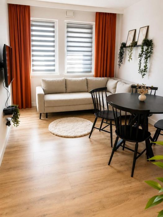Modern 4-room Apartment with elevator, 3 balconies