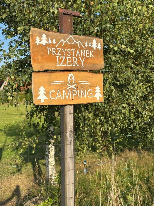 Przystanek IZERY - RV - camper site&service - plac kamperowy, místo pro obytný vůz, stellplatz