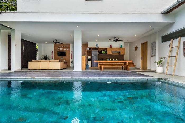 Tropical Oasis Villa, Steps from Seminyak Beach