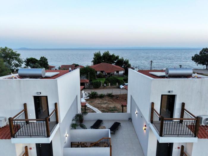 Ammos Casta Beachfront