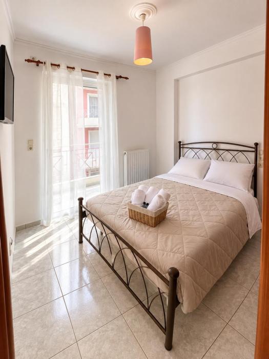 Beautiful apartment with balcony in Aigio