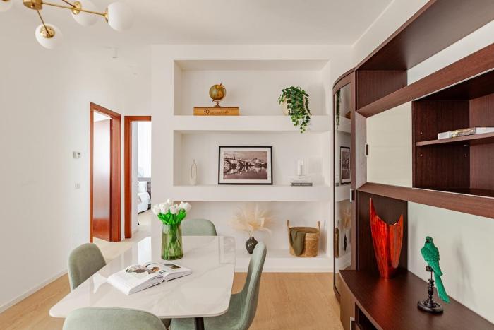 Apartment with balcony between Rome and the sea