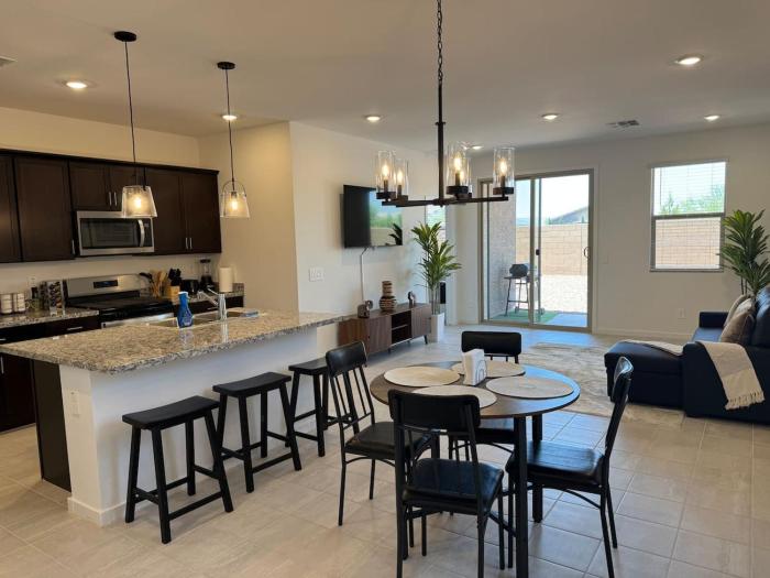 Modern 3BR Casa Grande Home Pool Access I-10