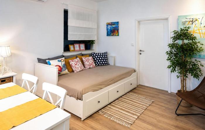 1 Bedroom Beautiful Apartment In Bibinje