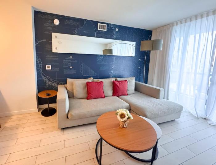 City View Getaway 2BR Beachwalk Resort