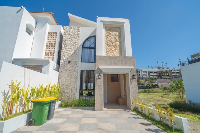 Iwina Villa - 2BR Private Pool & Rice Field View