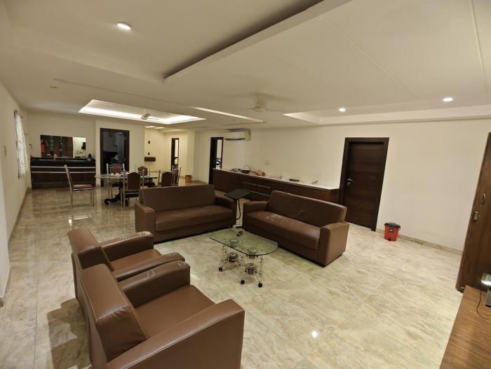 Spacious 3bhk premium flat at prime are