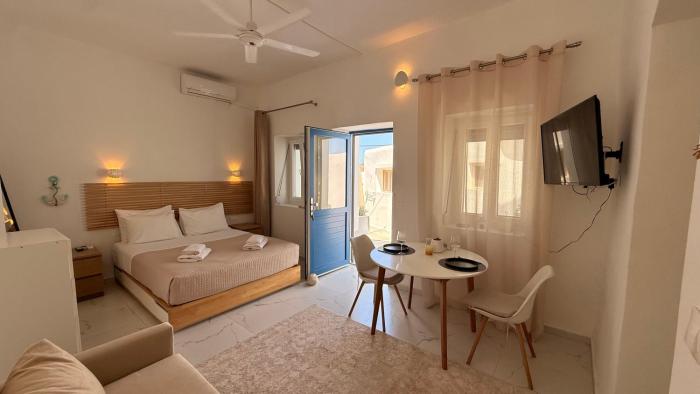 Boubouki The Couples Nest